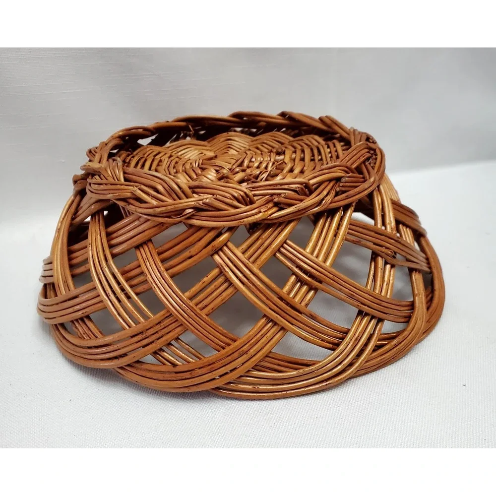 Vintage ● Brown/Tan Decorative‎ Circular Wicker Bread Basket ● 9
